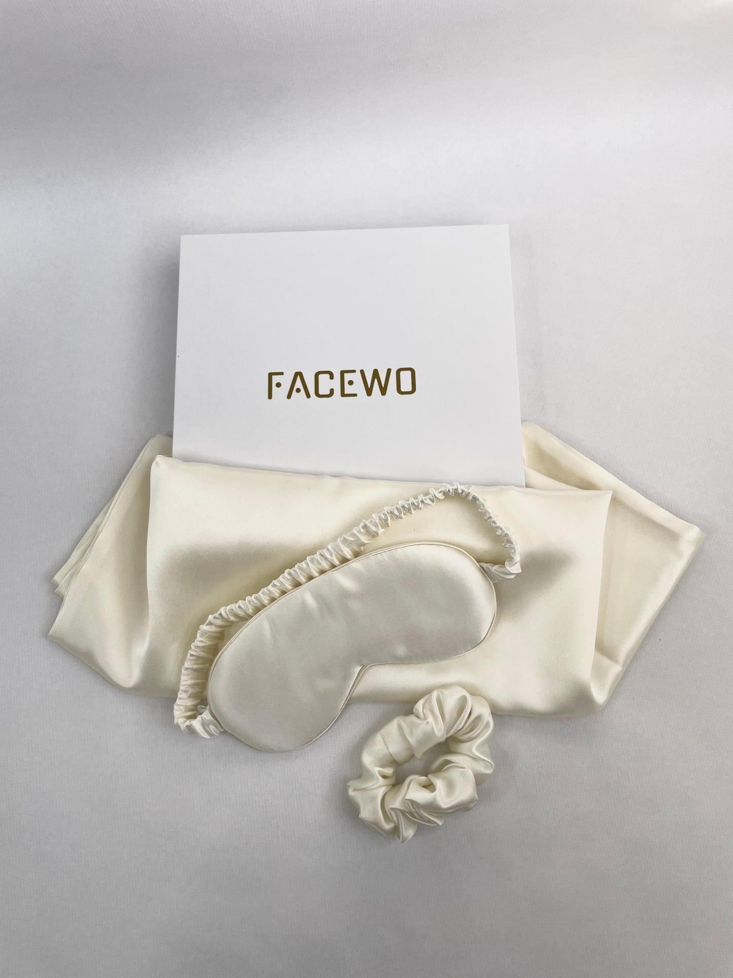 GLOW BOX ONline